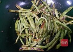 干煸四季豆的做法图解6