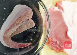 青椒炒猪肝肉丝的做法图解1