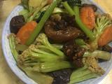 卤牛肉炒时蔬青菜