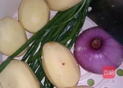 麻香排骨菜花土豆的做法图解3
