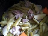 炖排骨土豆四季豆