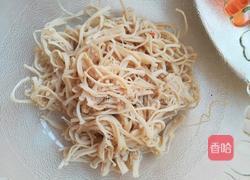 凉拌金针菇豆腐皮的做法图解2