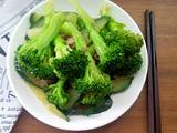 西蓝花炒黄瓜