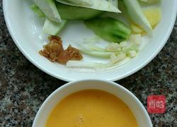 鸡蛋炒丝瓜的做法图解3