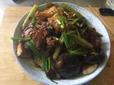 酱牛肉烧豆腐时蔬的做法[图]