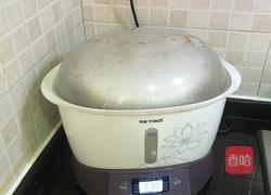 猴头菇鱼胶莲子炖瘦肉汤的做法图解7