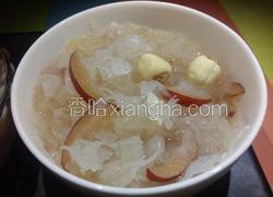 银耳莲子红枣羹
