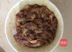 茭白炒肉的做法图解3
