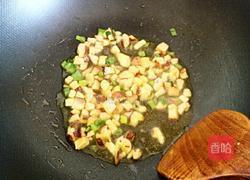 香菇番茄疙瘩汤的做法图解3
