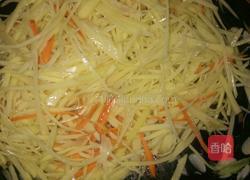 酸辣土豆胡萝卜丝的做法图解4