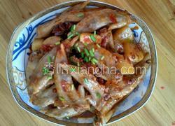 土豆闷鸡翅尖