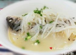 萝卜丝鲫鱼汤