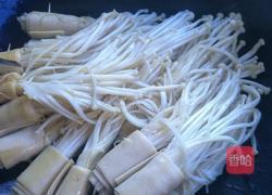 豆腐皮卷金针蘑的做法图解5