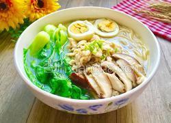 香菇鸡丝汤面