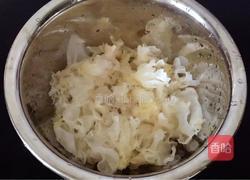 红枣银耳汤的做法图解3