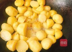 香辣洋葱土豆的做法图解2