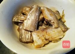 糖醋带鱼的做法图解2