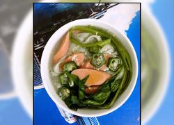 秋葵青菜鸡蛋面