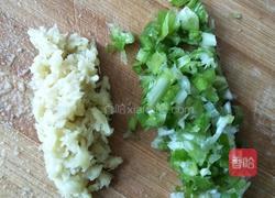 香菇胡萝卜猪肉馅的做法图解4