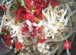 凉拌绿豆芽的做法图解5
