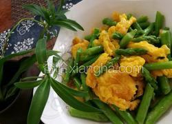 芦笋炒鸡蛋