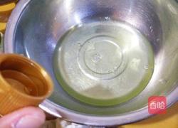 红丝绒北海道蛋糕的做法图解2