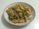 油豆腐炒肉片