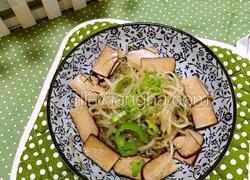 绿豆芽炒鸡蛋干