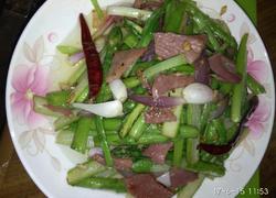 卢笋炒火腿肉片