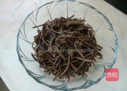 香辣蕨菜的做法图解2