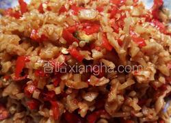 红辣椒炒腌制萝卜丁