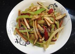 芹菜豆干炒肉丝