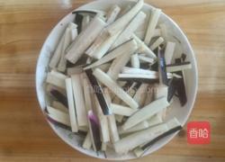 蒜香茄子的做法图解1