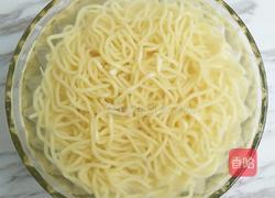 蒜香牛柳炒面的做法图解4