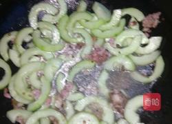 青瓜炒梅菜肉馅的做法图解5