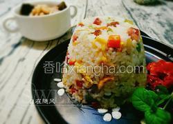 腊肠菜丁蛋炒饭