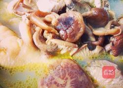 香菇炖鸡的做法图解3