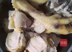 香菇炖鸡的做法图解1