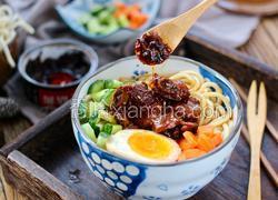 排骨香菇酱面