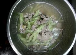 苦瓜猪肝瘦肉汤