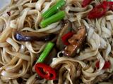 三鲜酱红椒鲜菇辣面（酱意面）