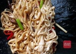 三鲜酱红椒鲜菇辣面（酱意面）的做法图解8