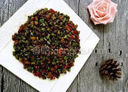 酱香豇豆肉丁炒辣椒
