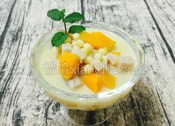 椰汁香芋芡实南瓜糖水