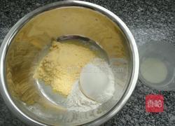 玉米面甜甜圈的做法图解1