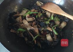 笋干木耳炒五花肉的做法图解10