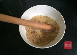自制樱花慕斯蛋糕的做法图解2