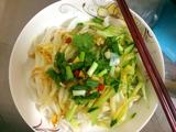 凉拌河粉