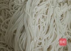 鸡蛋火腿炒面的做法图解4