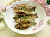 油炸鲫鱼